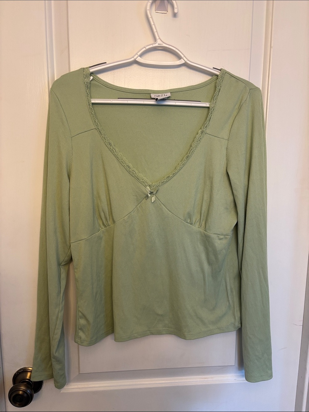 Light Green V-Neck Long Sleeve Top with Lace Trim